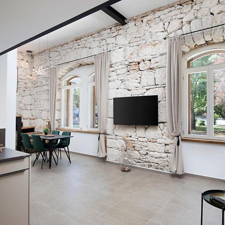 K- Apartments Пула Экстерьер фото