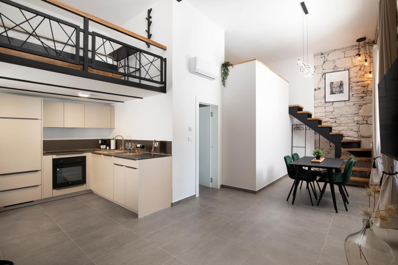 K- Apartments Пула Экстерьер фото